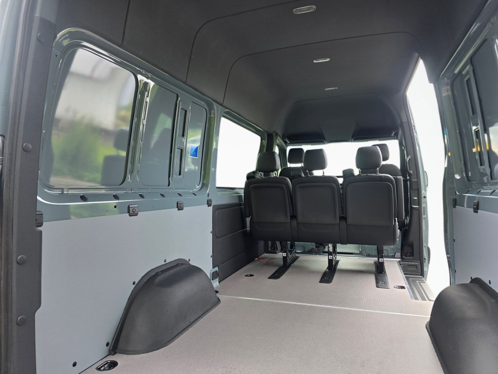 New 2026 Mercedes-Benz Sprinter 2500 image 18