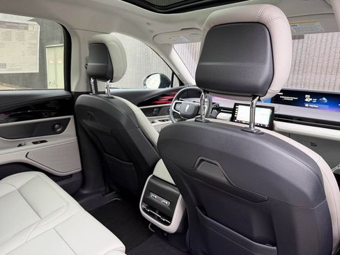 New 2026 Lincoln Nautilus Premier w/ Equipment Group 102A AWD/4WD image 22