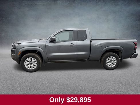 Used 2024 Nissan Frontier SV w/ SV Convenience Package image 4