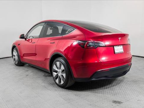 Used 2023 Tesla Model Y Long Range image 4