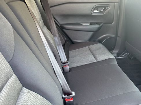 Used 2024 Nissan Rogue SV FWD image 30