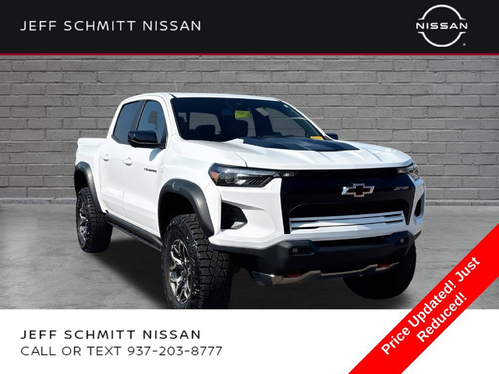 Used 2024 Chevrolet Colorado ZR2 w/ ZR2 Convenience Package III AWD/4WD image 1