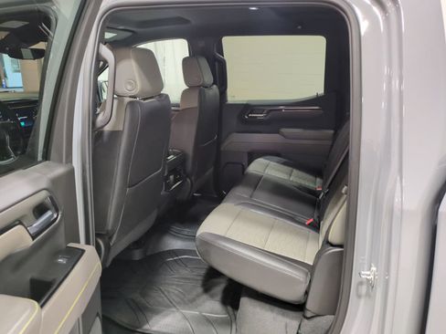 Used 2024 Chevrolet Silverado 1500 ZR2 w/ Technology Package AWD/4WD image 16