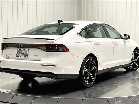 Used 2023 Honda Accord Sport image 13