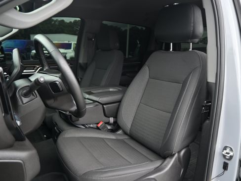 Used 2024 Chevrolet Silverado 1500 LT AWD/4WD image 16