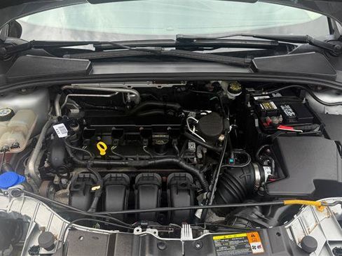 Used 2012 Ford Focus SE FWD image 8