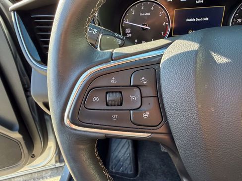 Used 2023 Buick Envision Avenir image 24