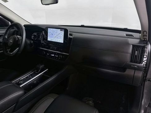Certified 2025 Nissan Pathfinder SL AWD/4WD image 28
