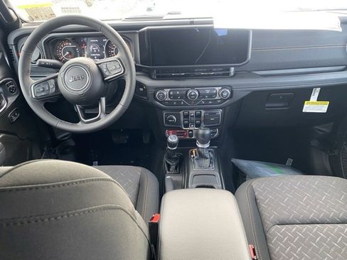 New 2026 Jeep Gladiator Mojave image 32