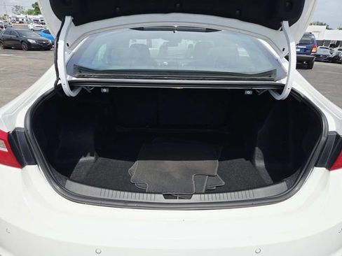 Used 2023 Chevrolet Malibu LS FWD image 10