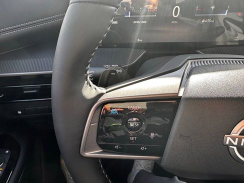 New 2025 Nissan Murano SV AWD/4WD image 17