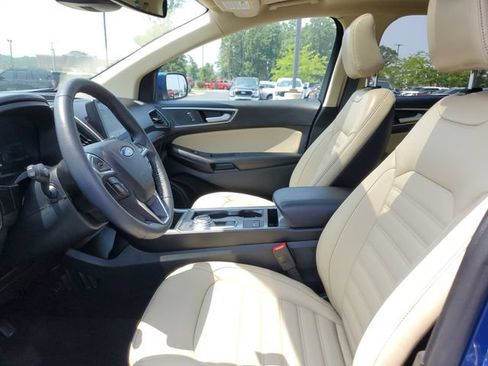 Certified 2024 Ford Edge SEL w/ Convenience Package AWD/4WD image 9