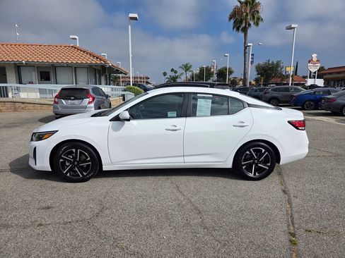 Used 2025 Nissan Sentra SV FWD image 9