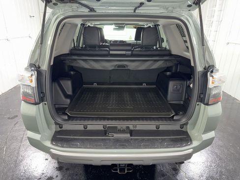 Used 2022 Toyota 4Runner TRD Off-Road Premium w/ TRD Black Wheel Package (TMS) image 39