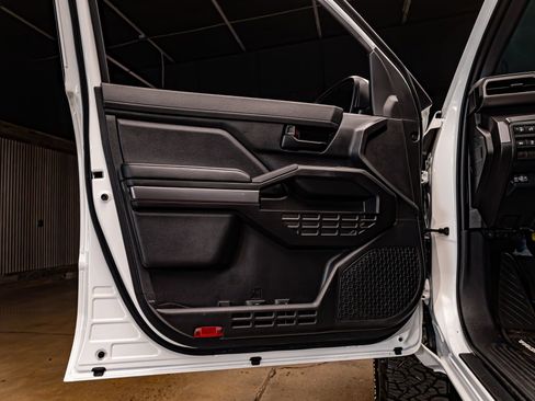 Used 2026 Toyota Tacoma SR5 image 29