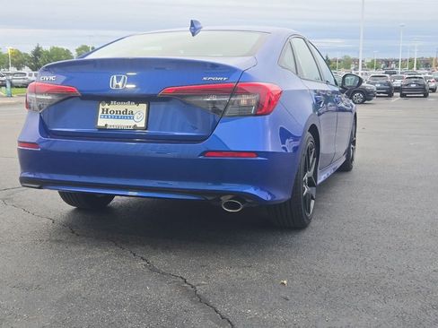 Used 2024 Honda Civic Sport image 8