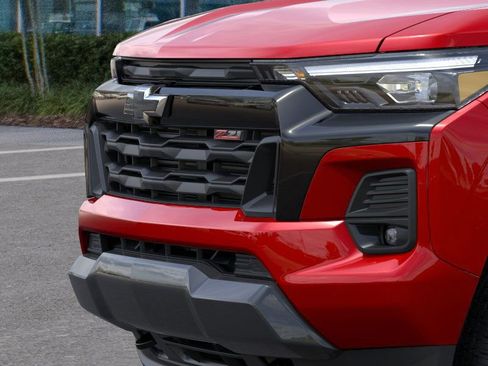 New 2026 Chevrolet Colorado Z71 w/ Midnight Edition AWD/4WD image 13