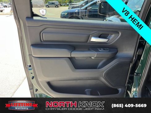 New 2026 RAM 1500 Express AWD/4WD image 16