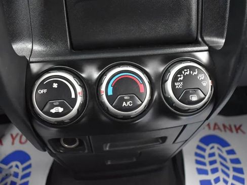 Used 2004 Honda CR-V LX image 26