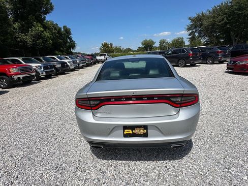 Used 2020 Dodge Charger SXT w/ Leather Interior Group image 4