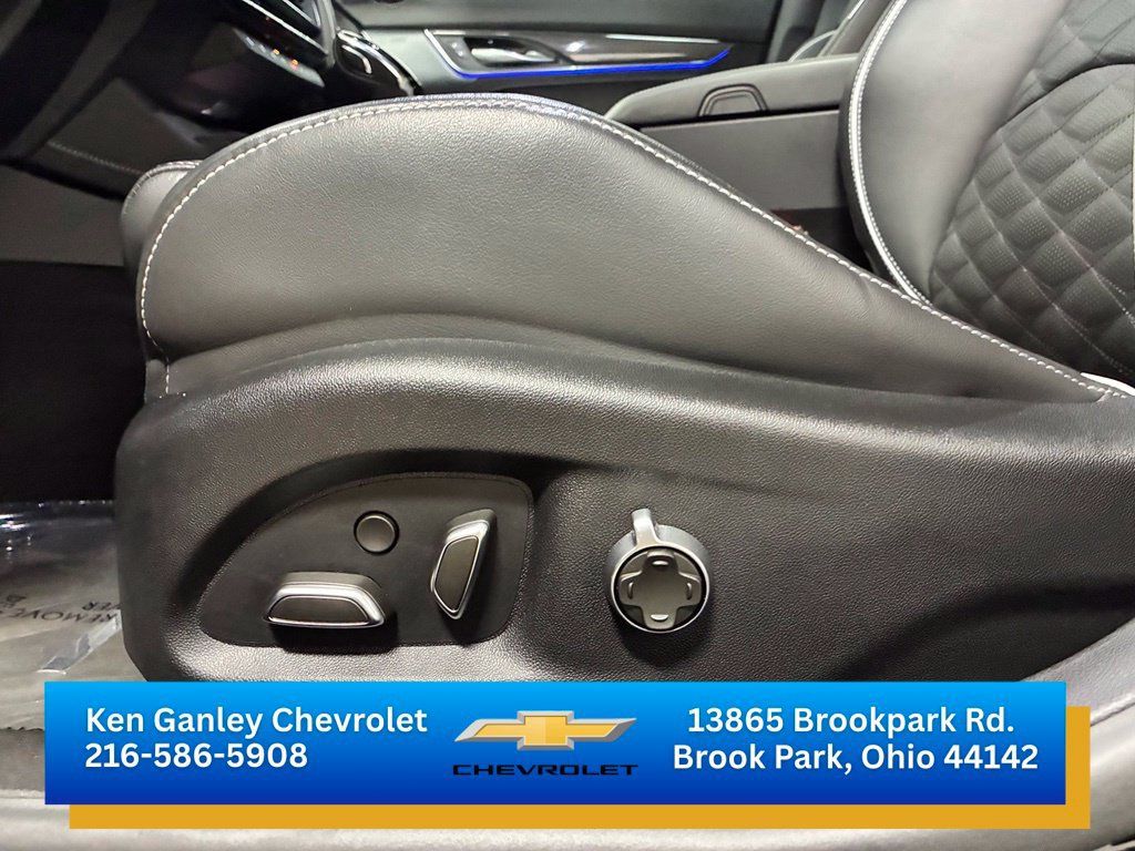 Used 2025 Cadillac CT5 V w/ Technology Package AWD/4WD image 11