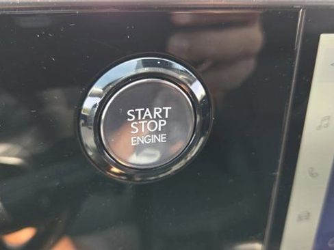 Used 2025 Lexus NX 250 FWD w/ Towing Package (2000 Lbs) image 33