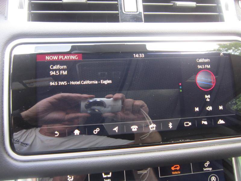Used 2020 Land Rover Range Rover Sport HSE AWD/4WD image 32