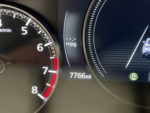 Used 2024 MAZDA MAZDA3 s image 28