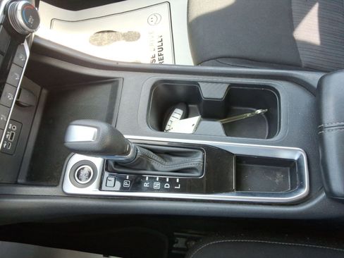 Used 2022 Nissan Sentra SV FWD image 18