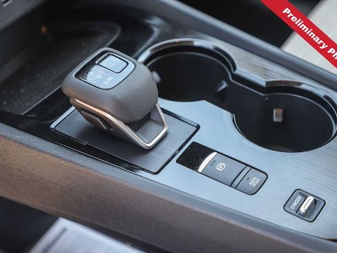 Used 2023 Nissan Rogue SV FWD image 17