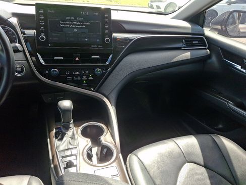 Used 2022 Toyota Camry XLE AWD/4WD image 16