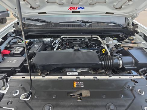 Used 2024 Chevrolet Colorado W/T w/ Safety Package RWD image 27