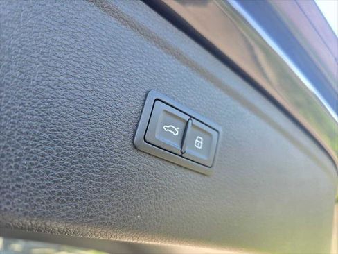 Used 2023 Audi Q5 2.0T Premium image 18