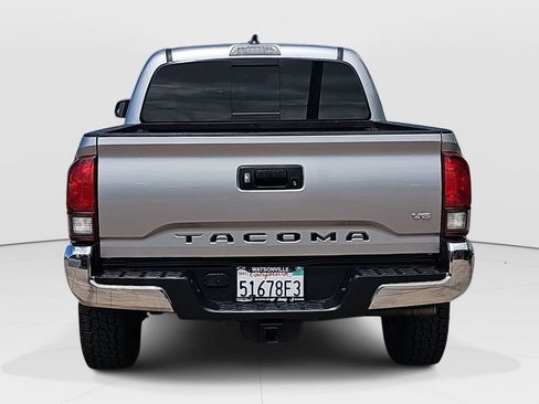 Used 2021 Toyota Tacoma SR5 RWD image 4