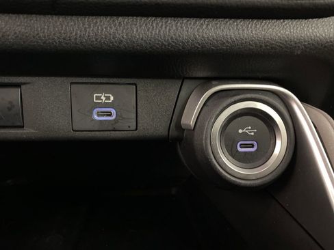 Used 2024 Toyota Grand Highlander XLE image 6