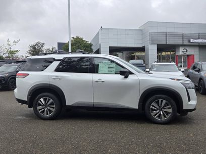 New 2026 Nissan Pathfinder SL