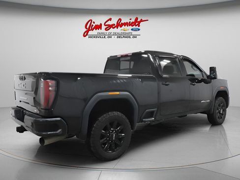 Used 2025 GMC Sierra 2500 AT4 AWD/4WD image 6