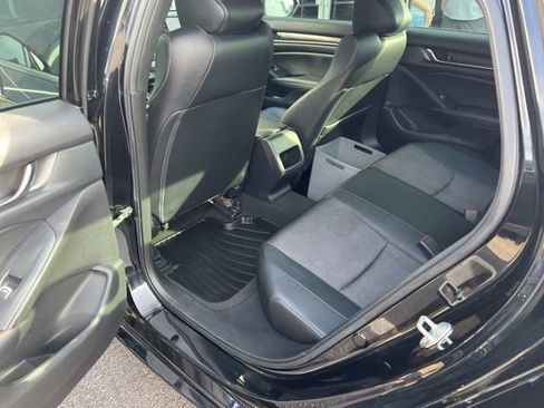 Used 2020 Honda Accord Sport image 28