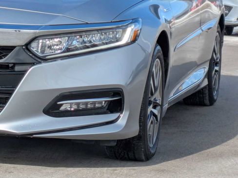 Certified 2018 Honda Accord EX-L image 10