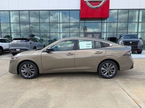 New 2026 Nissan Sentra SL w/ Floor Mat Package FWD image 2