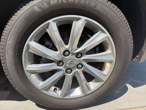 Used 2019 Buick Envision Essence AWD/4WD image 6