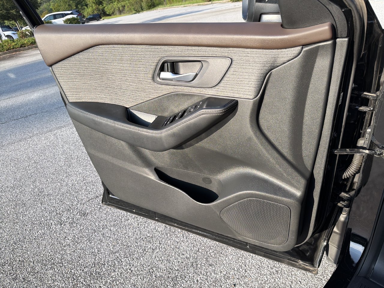Certified 2023 Nissan Rogue SV FWD image 15