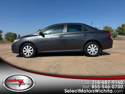 Used 2010 Toyota Corolla FWD image 1