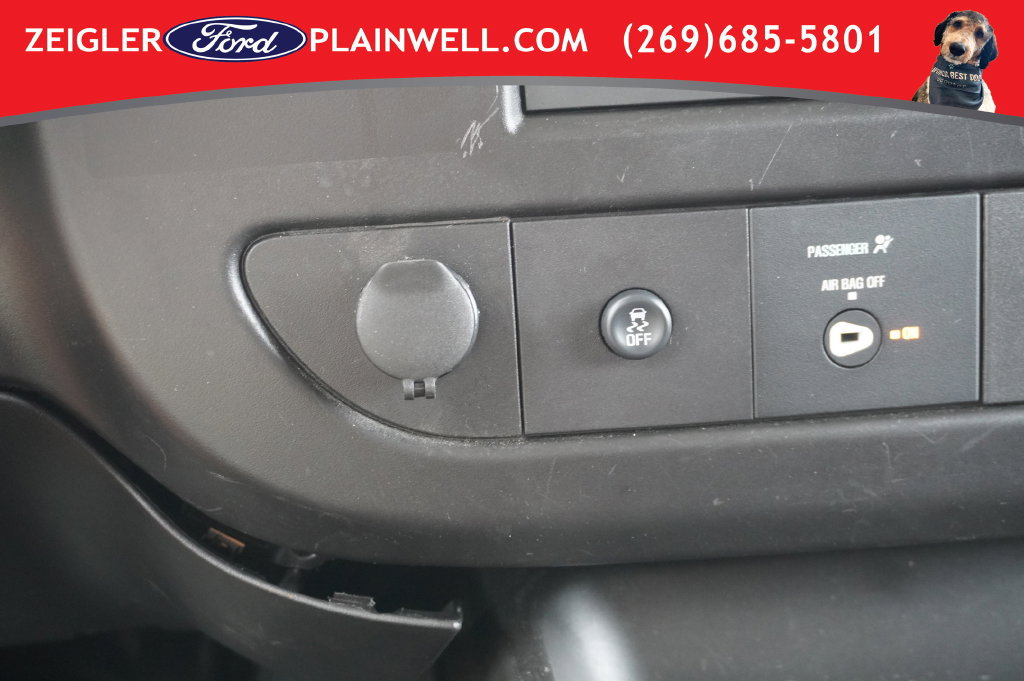 Used 2025 GMC Savana 2500 w/ Driver Convenience Package RWD image 16