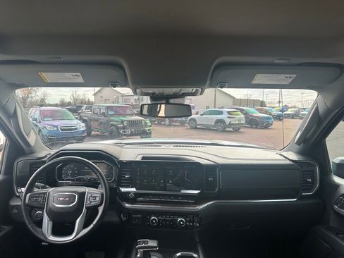 Used 2023 GMC Sierra 1500 Elevation image 26