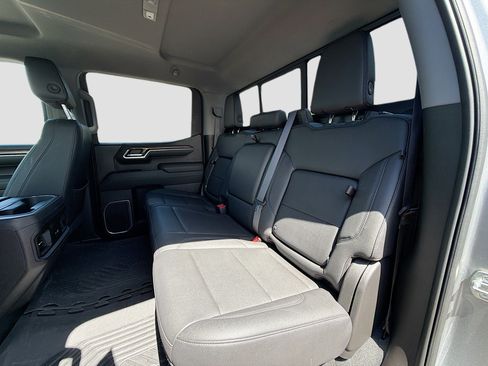 Used 2023 Chevrolet Silverado 1500 LT Trail Boss w/ Convenience Package II image 20