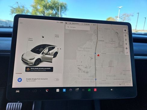 Used 2022 Tesla Model Y Performance image 13