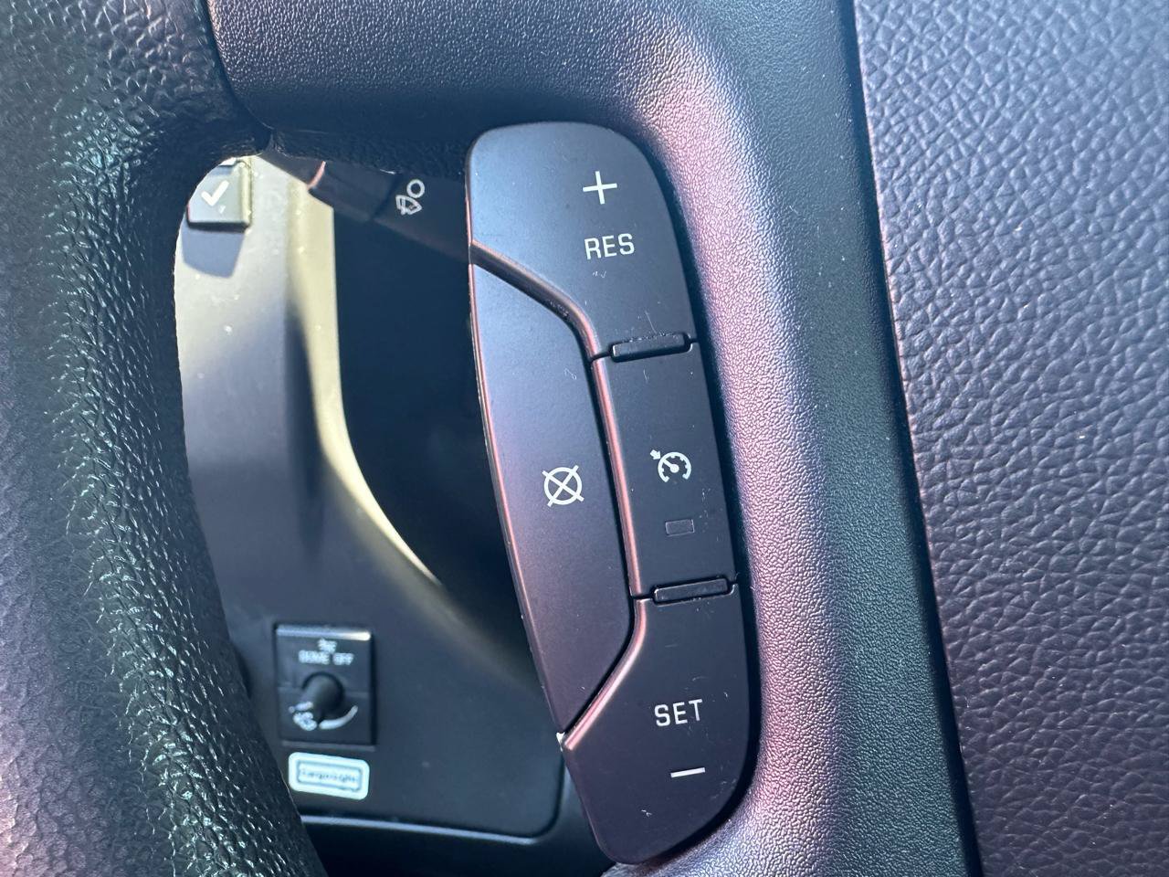 Used 2021 GMC Savana 3500 Extended w/ Power Convenience Package RWD image 14
