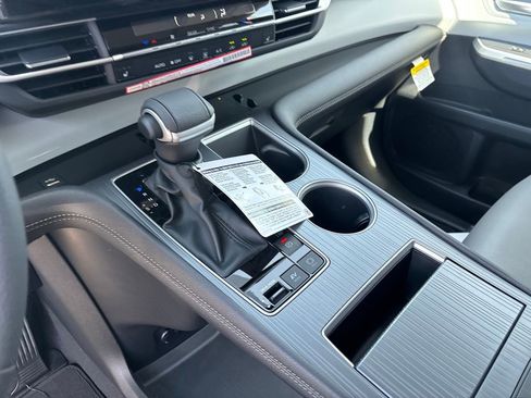 New 2026 Toyota Sienna XLE image 18