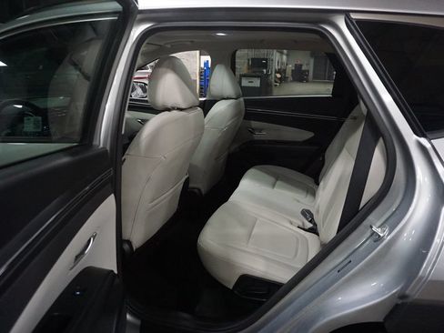 Used 2024 Hyundai Tucson SEL w/ Convenience Package FWD image 16
